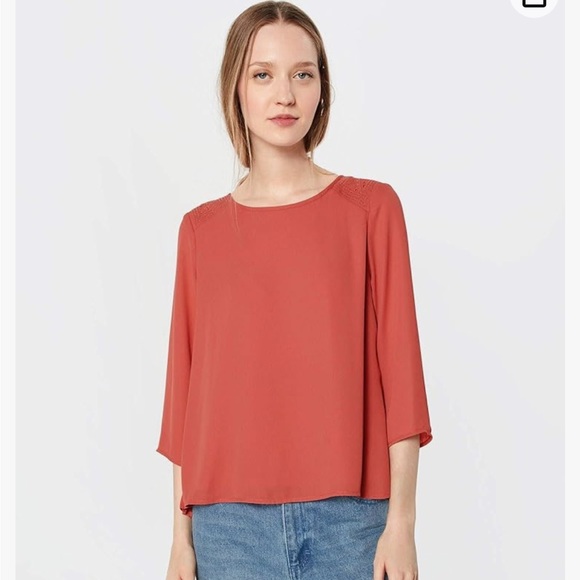 *SOLD* Vero Moda Coral Swing Top - Picture 2 of 6